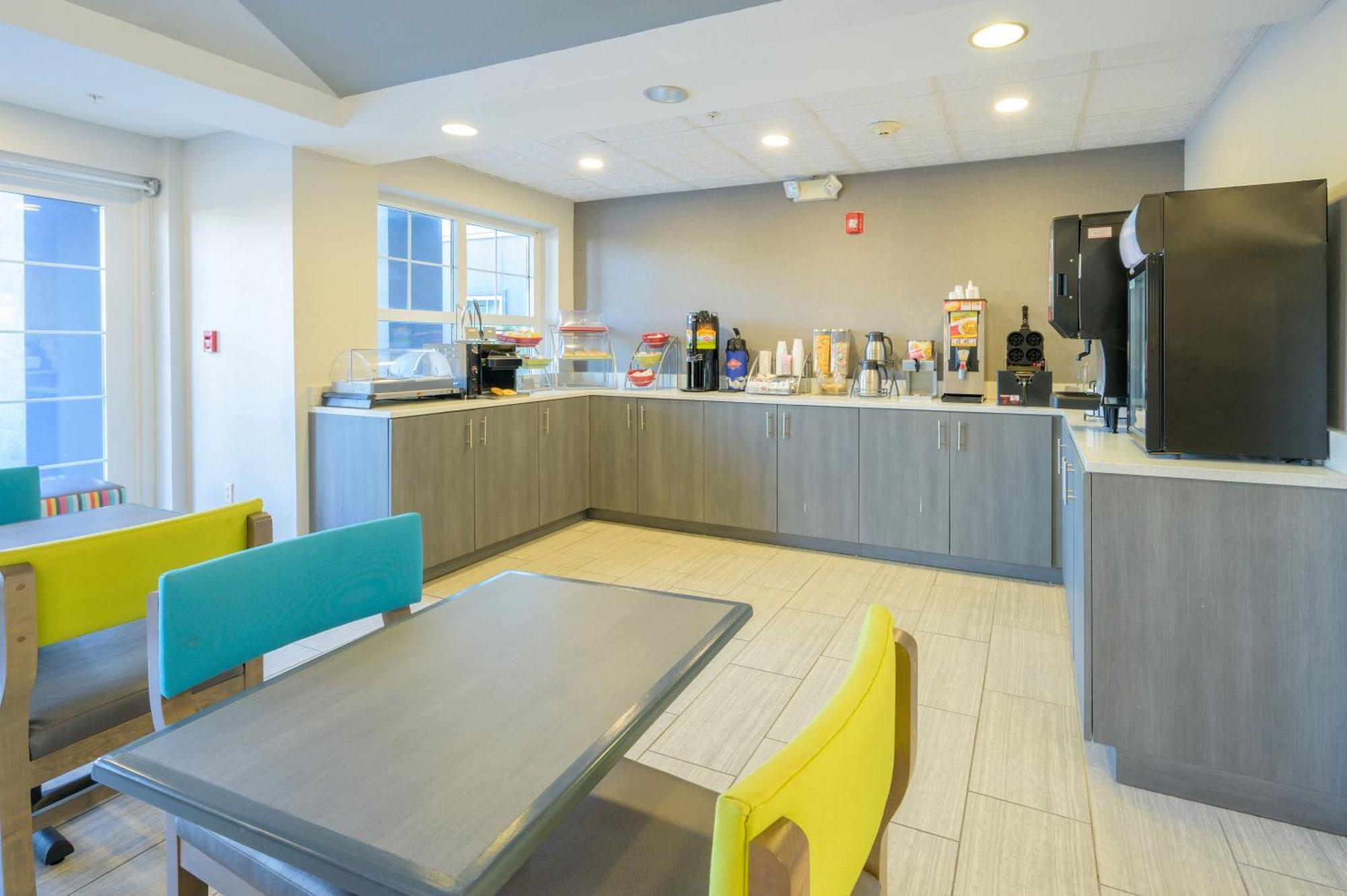 Hawthorn Extended Stay By Wyndham Panama City Beach Upper Grand Lagoon Buitenkant foto